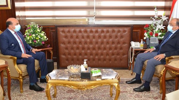 وزير التنمية المحلية