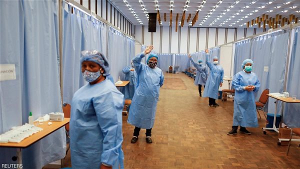 فيروس كورونا يتفشى