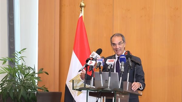  الدكتور عمرو طلعت