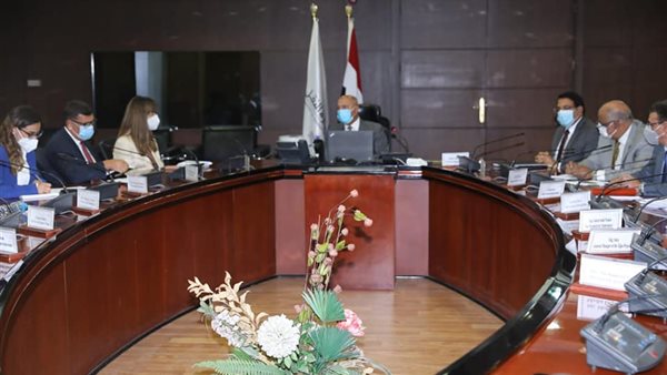 وزير النقل كامل الوزير