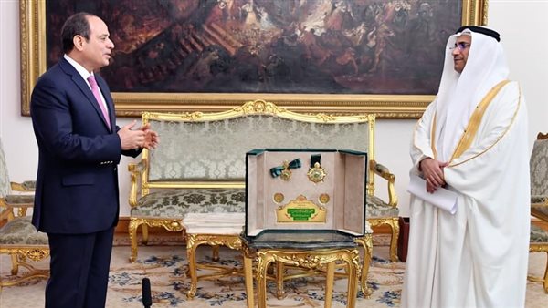 البرلمان العربى يمنح