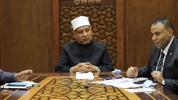 خلال الاجتماع 