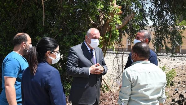 جولة محافظ قنا 