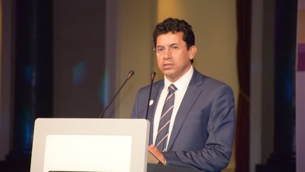 أشرف صبحي وزير الشباب