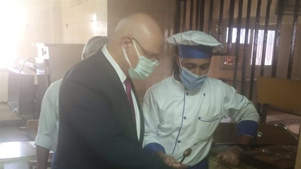 المشرف على قطاع خدمة