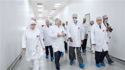 رئيس هيئة الدواء المصرية يستقبل رئيس دولة إريتريا  