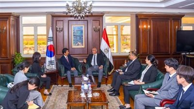 محافظ الإسكندرية يستقبل سفير كوريا  