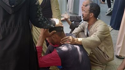 أسر ضحايا حادث ترعة بأسيوط 