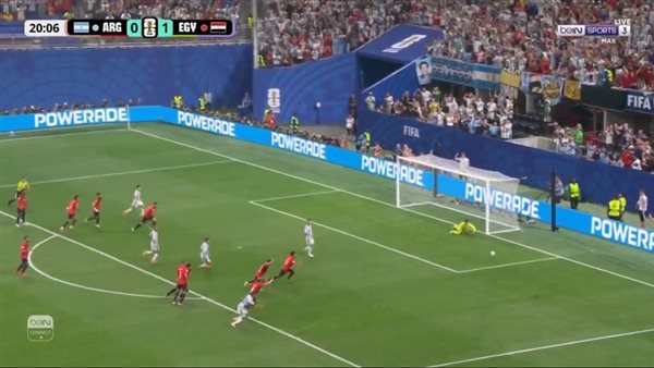 ركلة جزاء ميسي المهدرة     