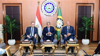 محافظ الدقهلية يستقبل وزير التعليم العالي والبحث العلمي 