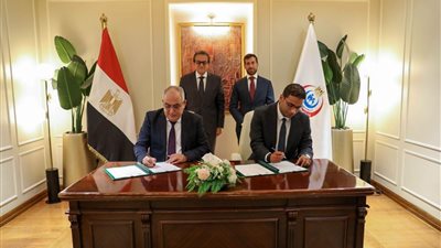 الدكتور خالد عبدالغفار وزير الصحة 