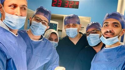 الفريق الطبي بمستشفيات جامعة بنها  