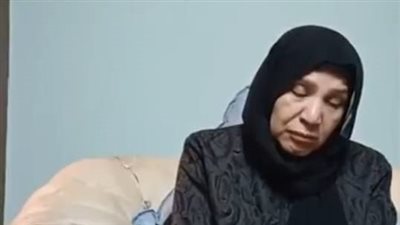  سيدة تتهم طبيبًا شهيرًا بتهديدها بالحرق