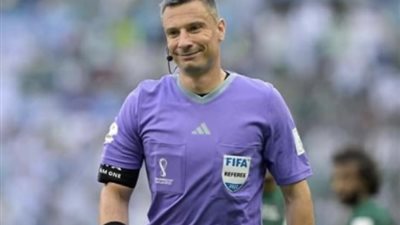 من هو حكم مباراة نهائي كأس العالم اليوم؟