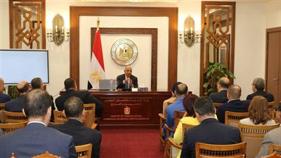 وزير الكهرباء والطاقة المتجددة يلتقي برؤساء البعثات الدبلوما