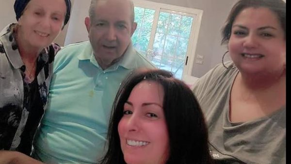 نرمين الفقى وعائلتها