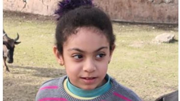 الطفلة آيسل 