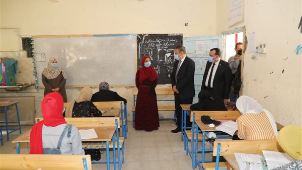 محافظ المنوفية خلال