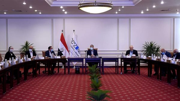 رئيس الوزراء خلال