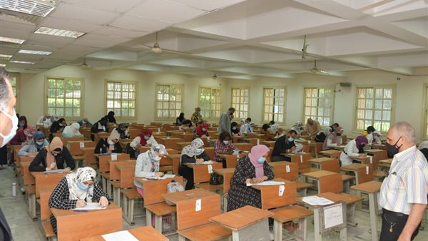 امتحانات جامعة القاهرة