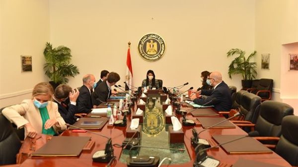 لقاء وزيرة التعاون