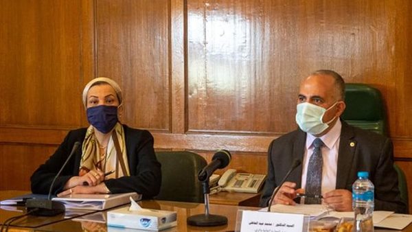 اجتماع اللجنة العليا