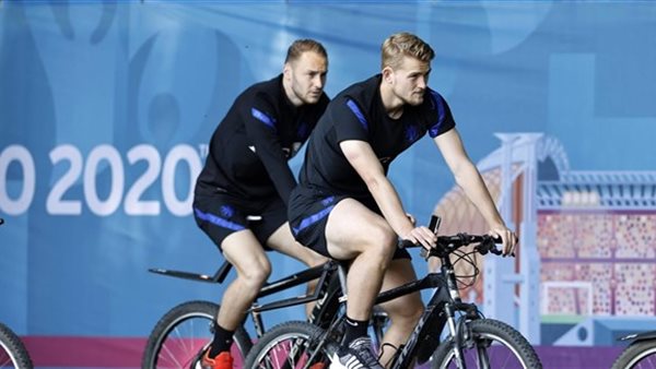 ماتياس دي ليخت