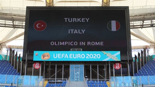 ايطاليا تواجه تركيا