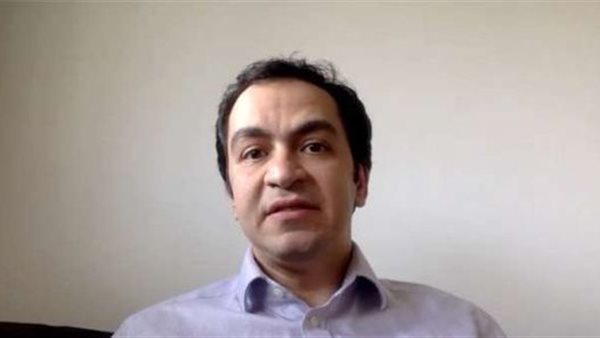 الدكتور حاتم سليمان