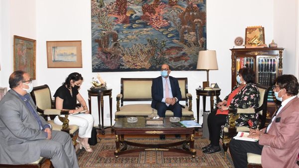 سفير تونس مع وزيرة