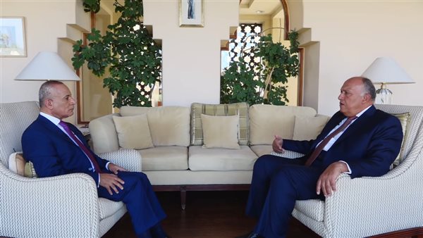 وزير الخارجية وأحمد