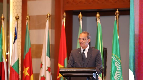 وزير الاتصالات بالمؤتمر