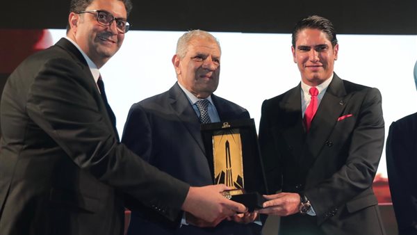 جانب من التكريم