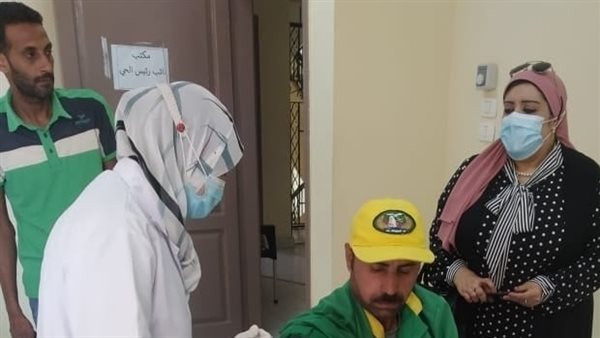 تطعيم عمال النظافة