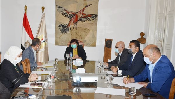  إيناس عبد الدايم