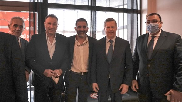 سفير مصر ورئيس الترجى