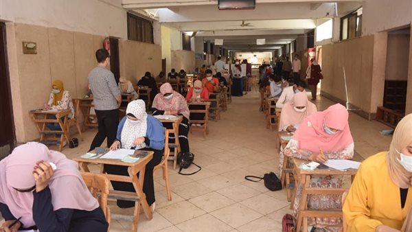 الامتحانات 