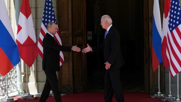 بوتين وبايدن رئيسا