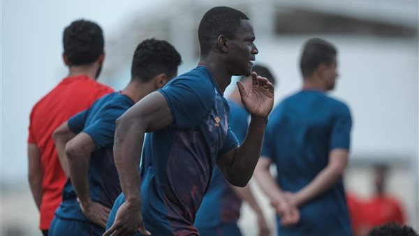 جانب من تدريبات الأهلى