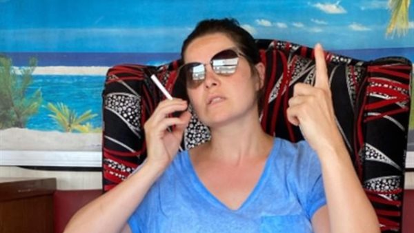 يسرا اللوزى 