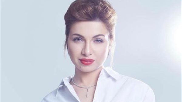 منى عبد الوهاب 