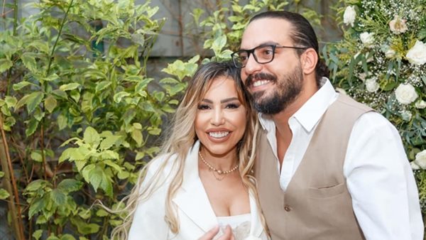 مروان يونس وزوجته