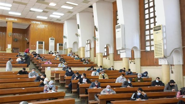 امتحانات جامعة القاهرة