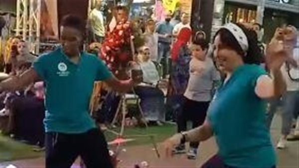 رقص الفتيات 