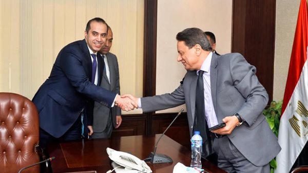 كرم جبر والمستشار