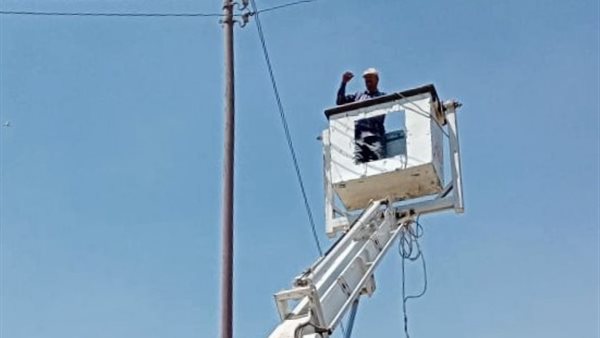 صيانة كشافات الإنارة