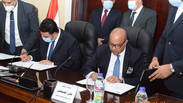 خلال توقيع بروتوكول