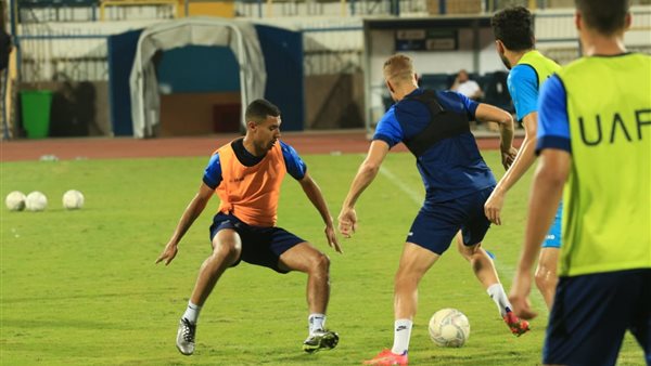 جانب من مران أمس