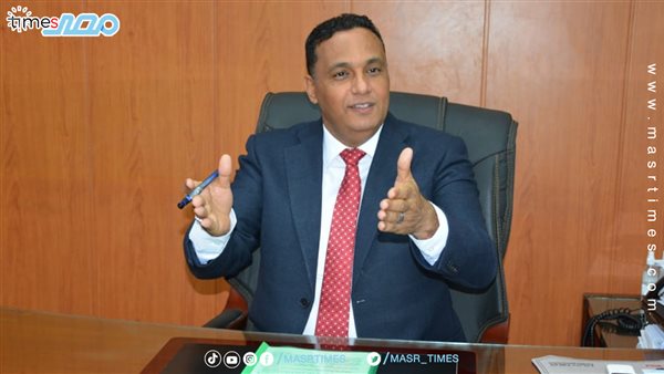 الدكتور أيمن مختار