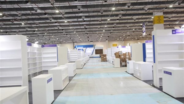 استعدادات معرض الكتاب